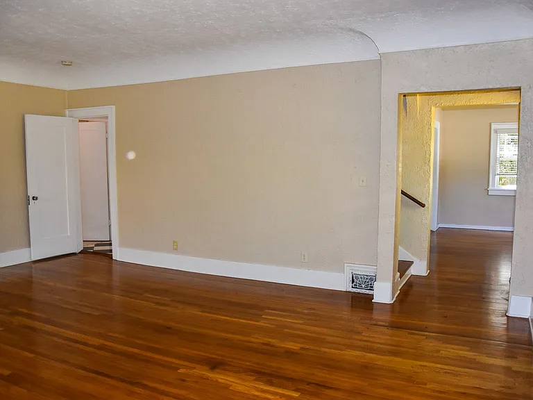 169 N Harwood St — Photo 40