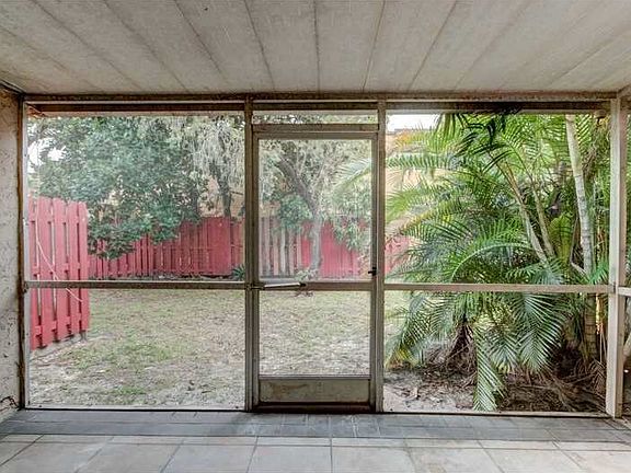 2nd image of 5852 Blueberry Ct