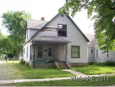 715 E Albert St photo 1