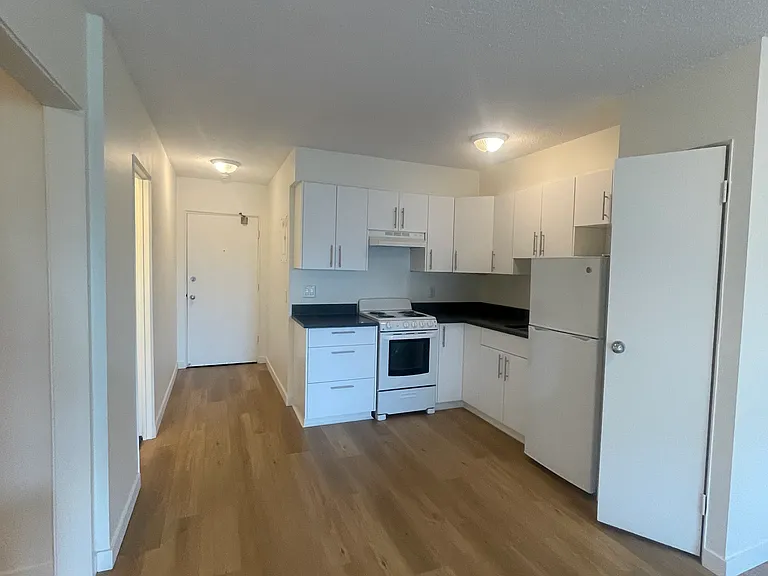 2228 Franklin St #309 — Photo 1