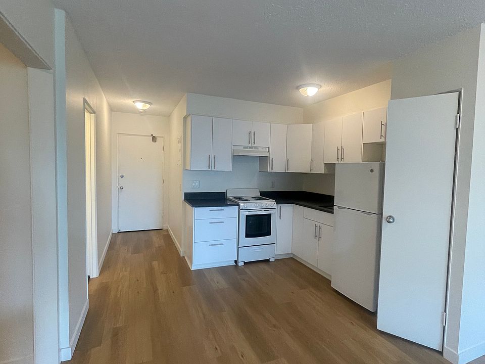 1st image of 2228 Franklin St #309