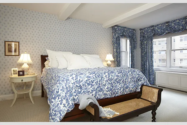 Sold by Stribling | media 26