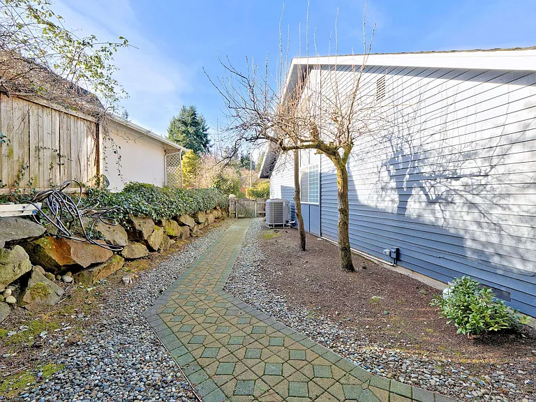 3030 168th Pl NE — Photo 24