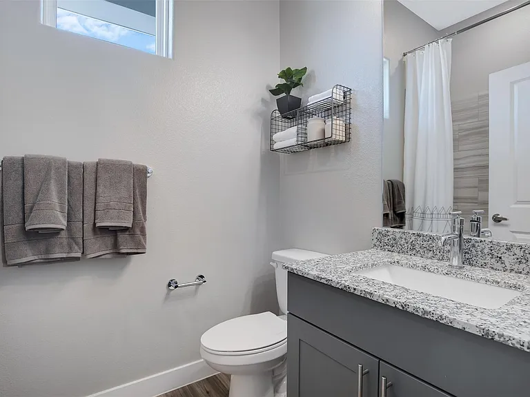 7207 Borland Dr — Photo 16