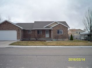 240 E 200 N, Gunnison, UT 84634