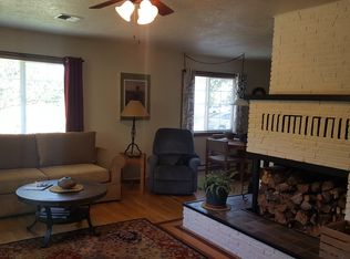 38492 Hawthorne St, Scio, OR 97374