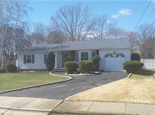 1442 Ocean Ave, Bohemia, NY 11716