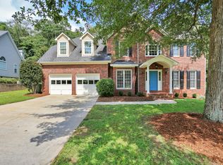 305 Chetsworth Ln, Greenville, SC 29607