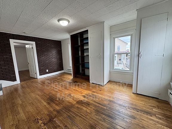 5th image of 419-417 Salem Ave Floor 2