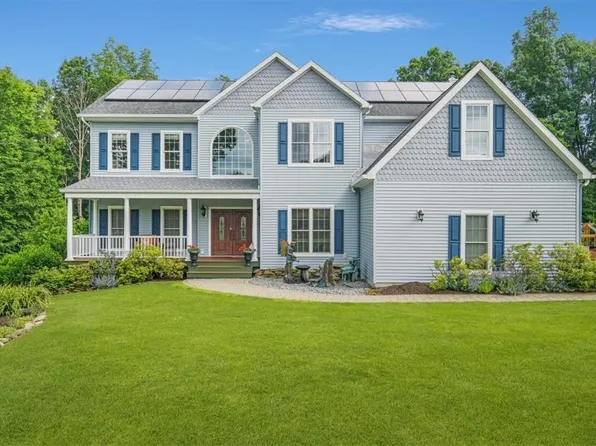 6 Winchester Court, Yorktown Heights, NY 10598