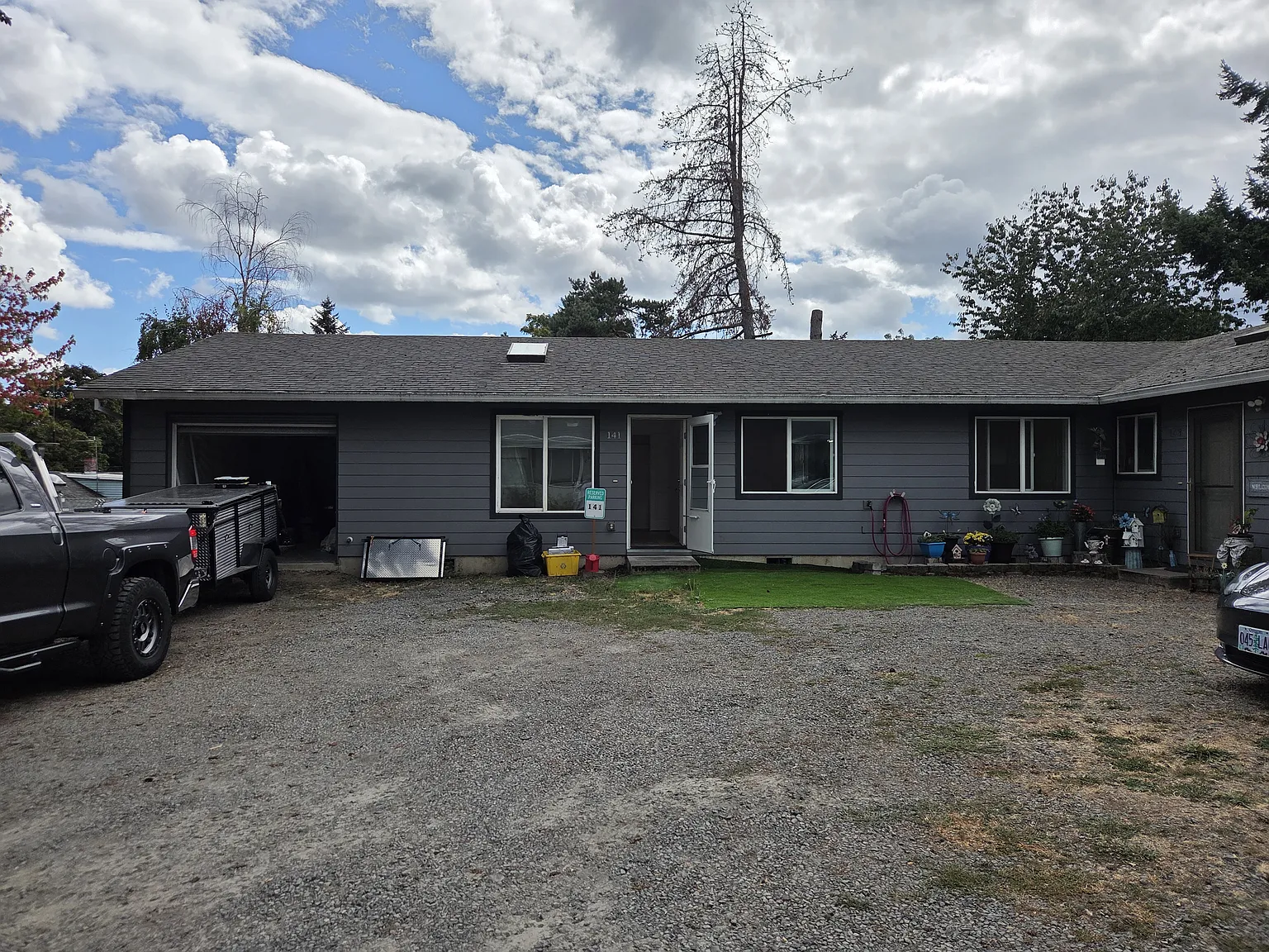 3 bed, 1000 sqft, $1,985 — Photo 1