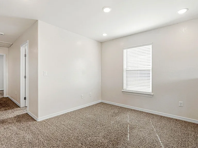 649 La Entrada Cir — Photo 27