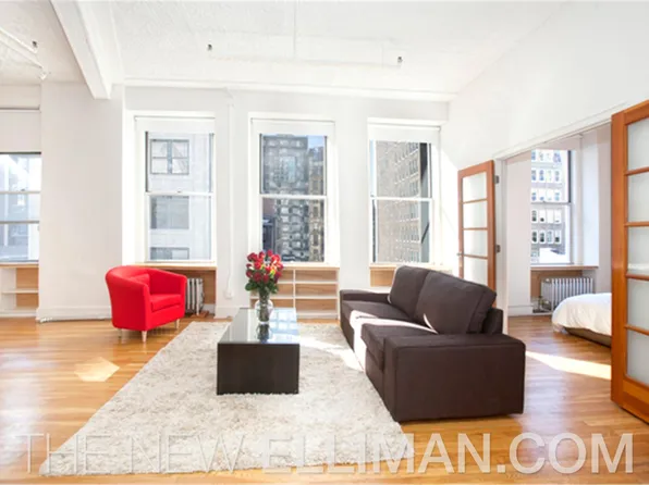 107 West 25th Street image 1 of 5