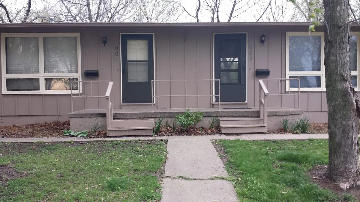 1 bed, 715 sqft, $700 — Photo 2