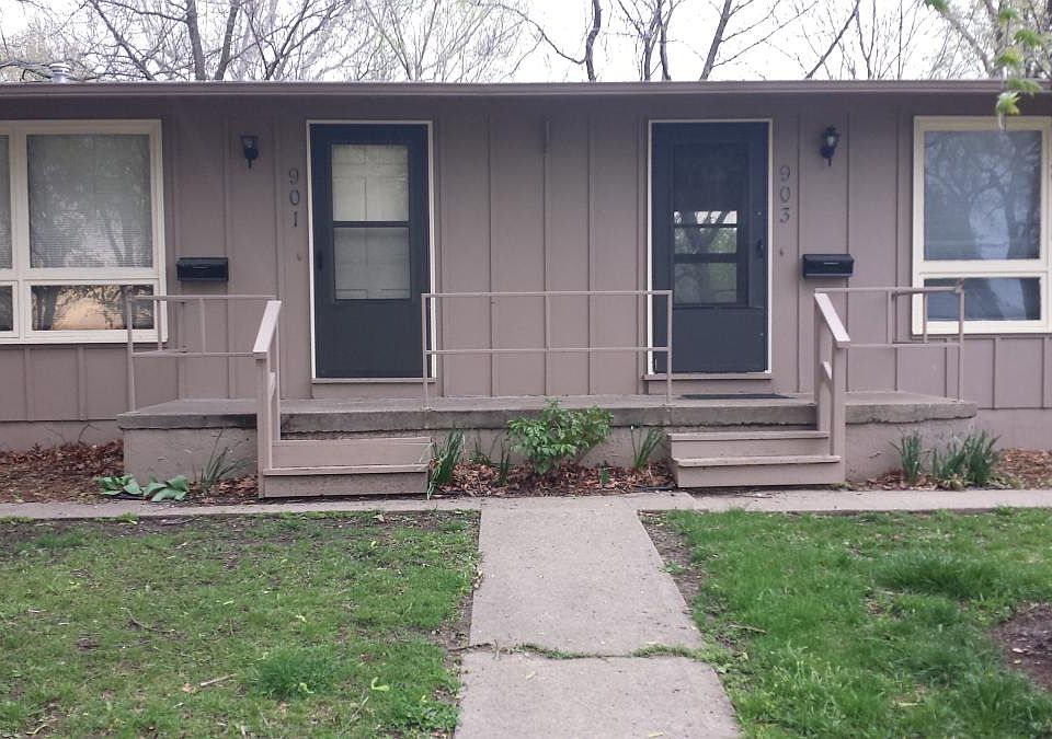 2nd image of 901 S Scott Ave