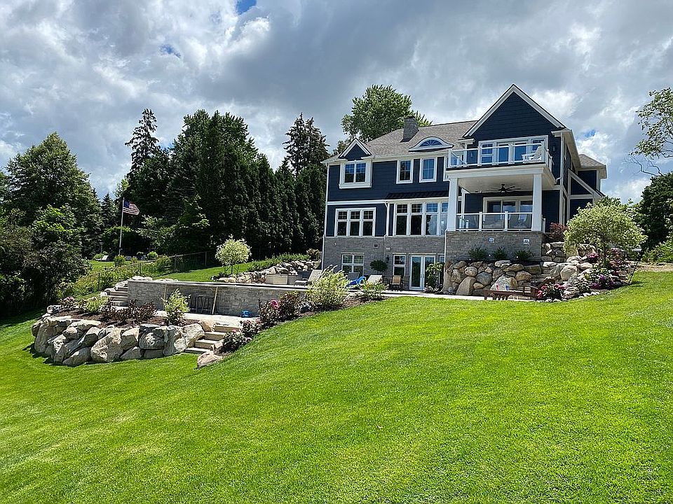 1st image of 610 Lake Angelus Shrs