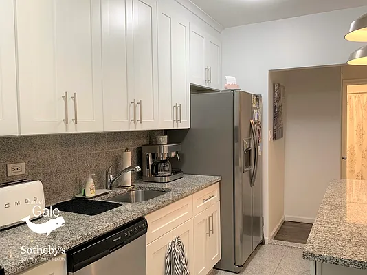 Rented by Daniel Gale Sotheby's International Realty | media 9