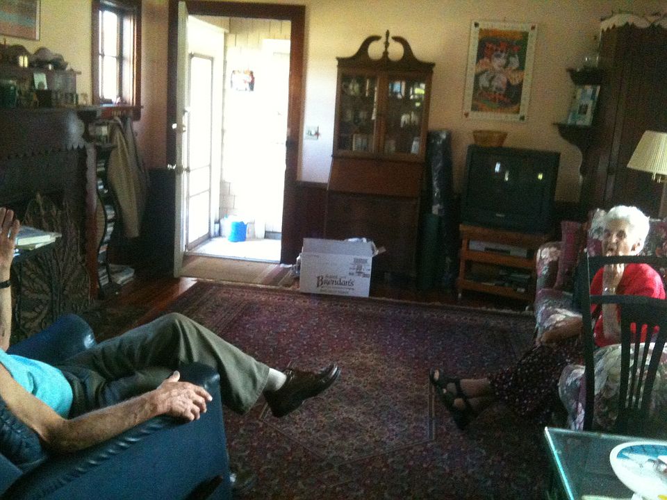 2nd image of 240 Desoto Ave