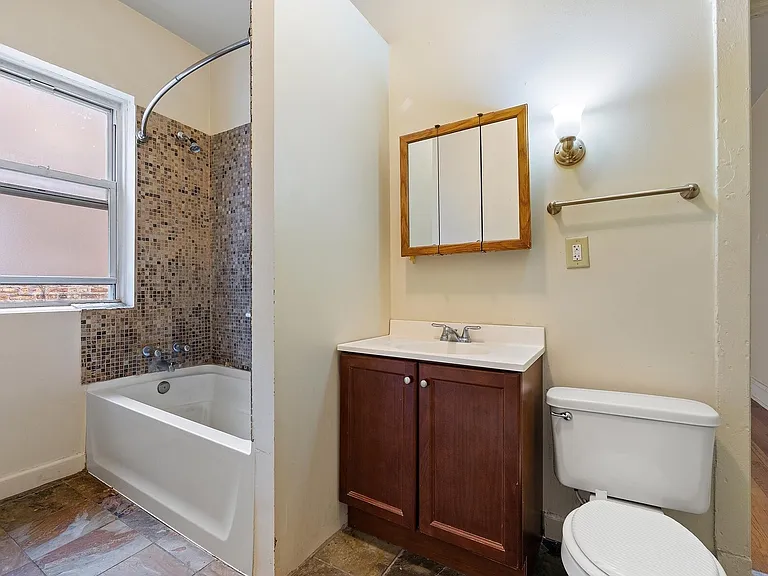 5126 S Greenwood Ave #1 — Photo 16