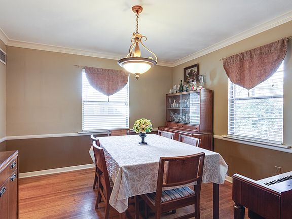 4th image of 5136 Woodlark Ave