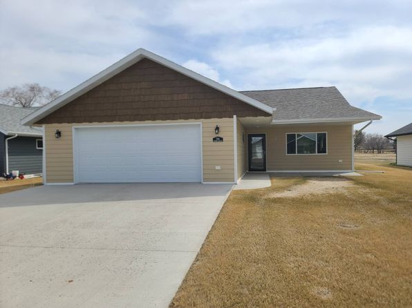 705 Preserve Place Rd, Bottineau, ND 58318