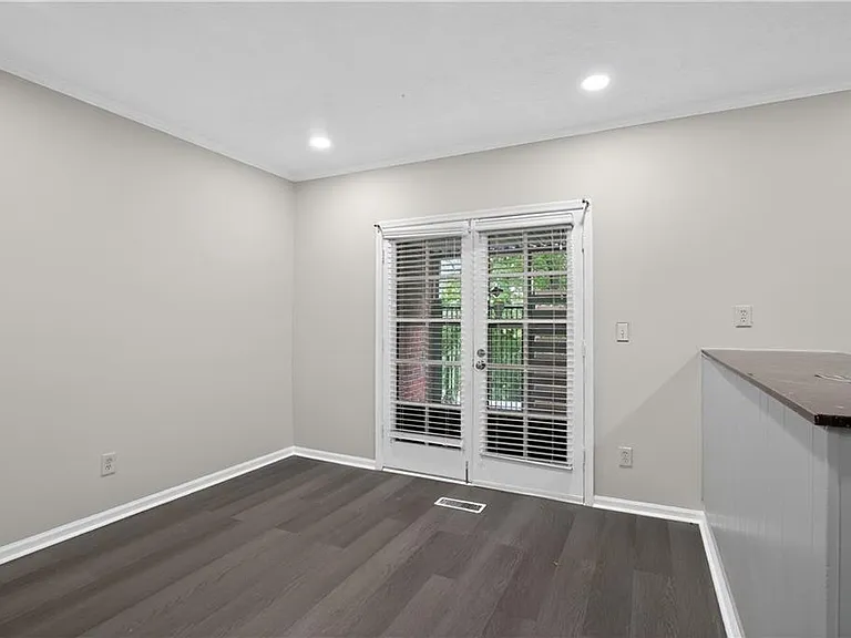 105 Glen Acres Ct — Photo 6