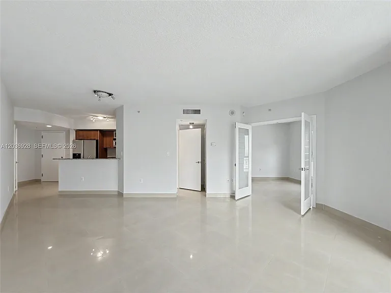 9055 SW 73rd Ct #1004 — Photo 7