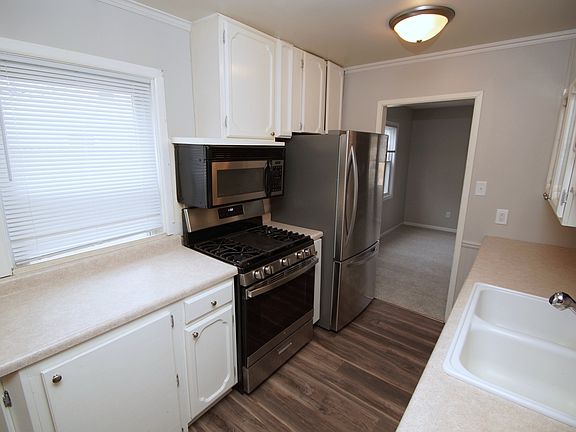 5th image of 3210 W 68th St