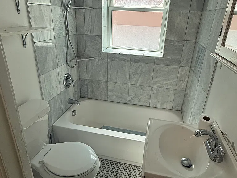 244 Allen St #1 — Photo 3