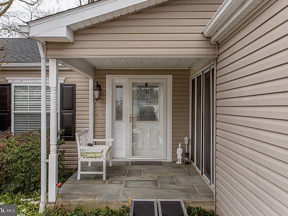 3rd image of 1113 Harvest Ln