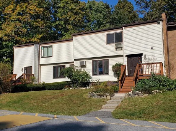 3 Hook Road #32, Poughkeepsie, NY 12601