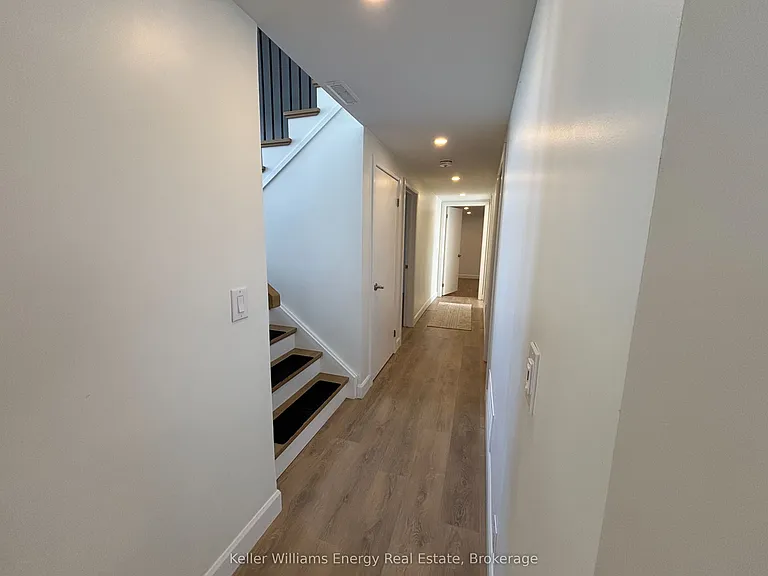497 Wellington Main St — Photo 29