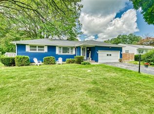 211 Verstreet Dr, Rochester, NY 14616