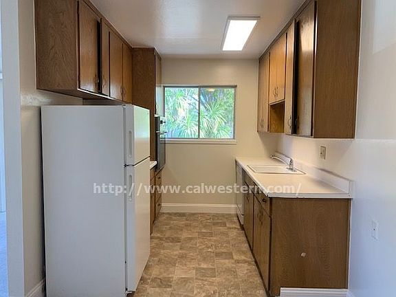 2nd image of 3056 Van Sansul Ave #5
