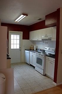 2nd image of 1008 W Pine St