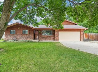 3248 Camelot Dr, Fort Collins, CO 80525