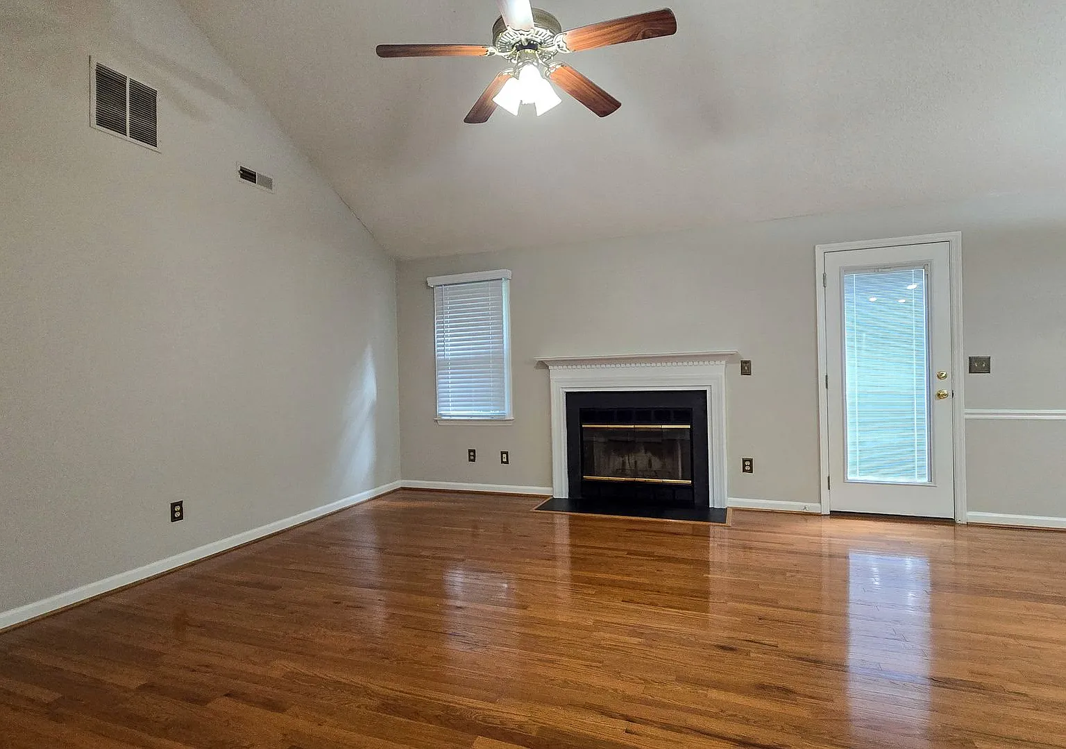 1704 Gales Court — Photo 4