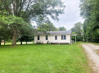 1604 N Cayuse Trl, Greensburg, IN 47240
