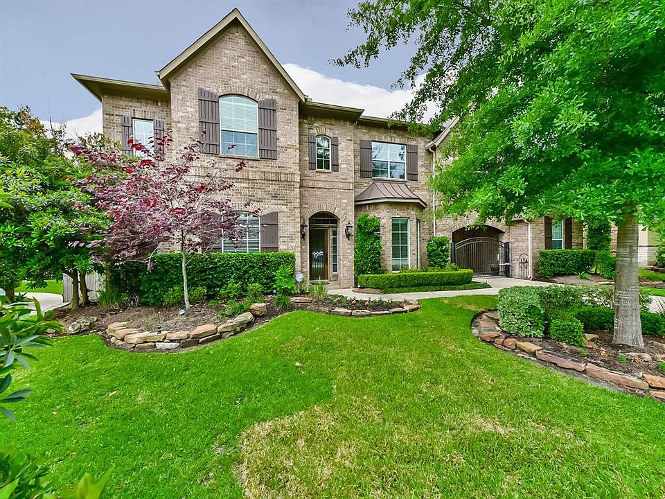1st image of 110 Quintana Ct