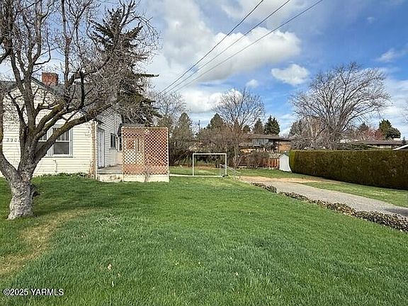 2nd image of 3901 W Lincoln Ave
