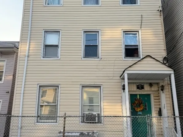 15 Elm St, Paterson City, NJ 07501