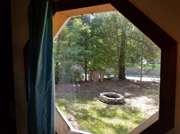 204 Jones Ferry Rd, Carrboro, NC 27510