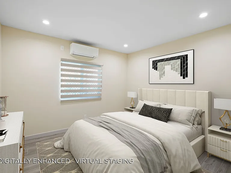 18748 Collins St — Photo 24