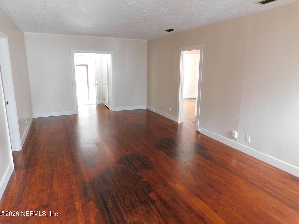 1st image of 2121 FELCH Avenue