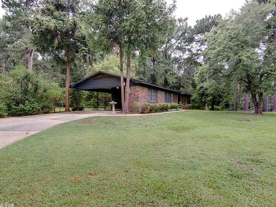 1st image of 180 Lakeshore Dr