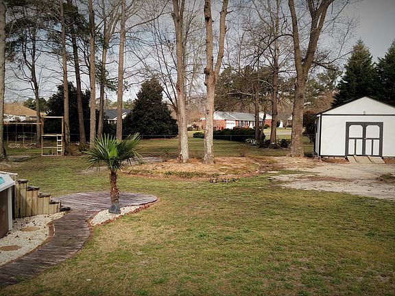 Pool and wired workshop