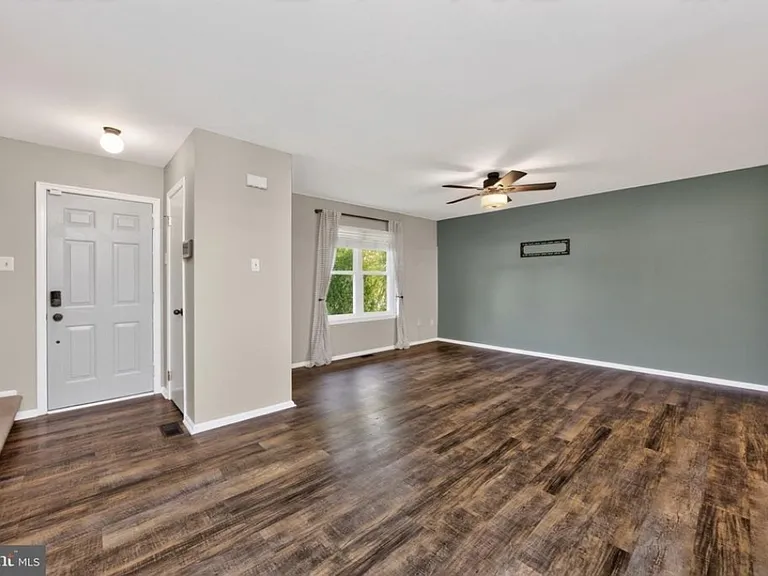 105 Berger Rd — Photo 6