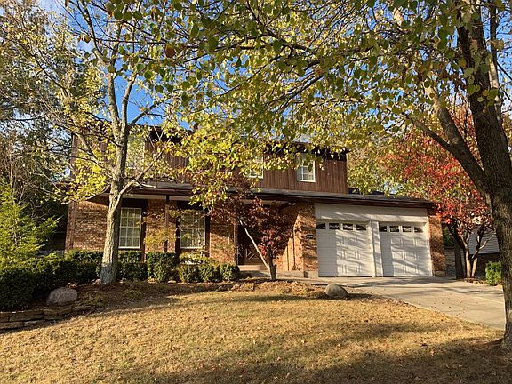 2nd image of 818 Clearfield Ln