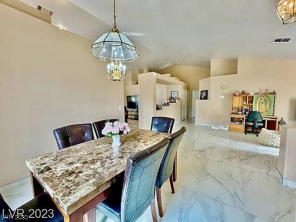 3rd image of 4612 Carmar Dr