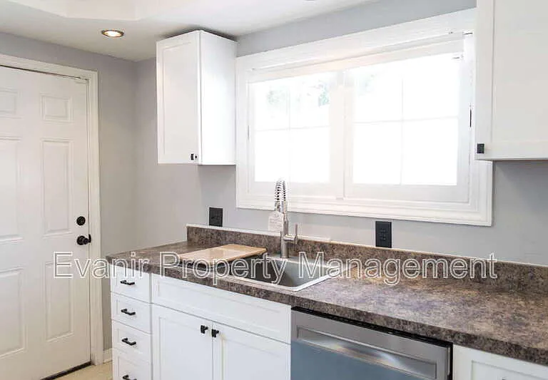 305 Wyoming St — Photo 23